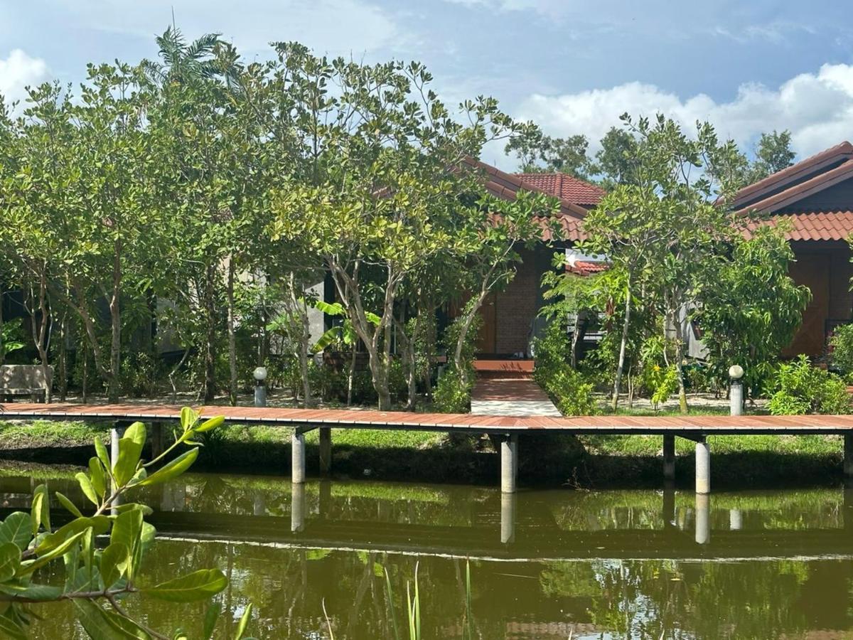 The Beatles Lagoon Chalong Ngoại thất bức ảnh