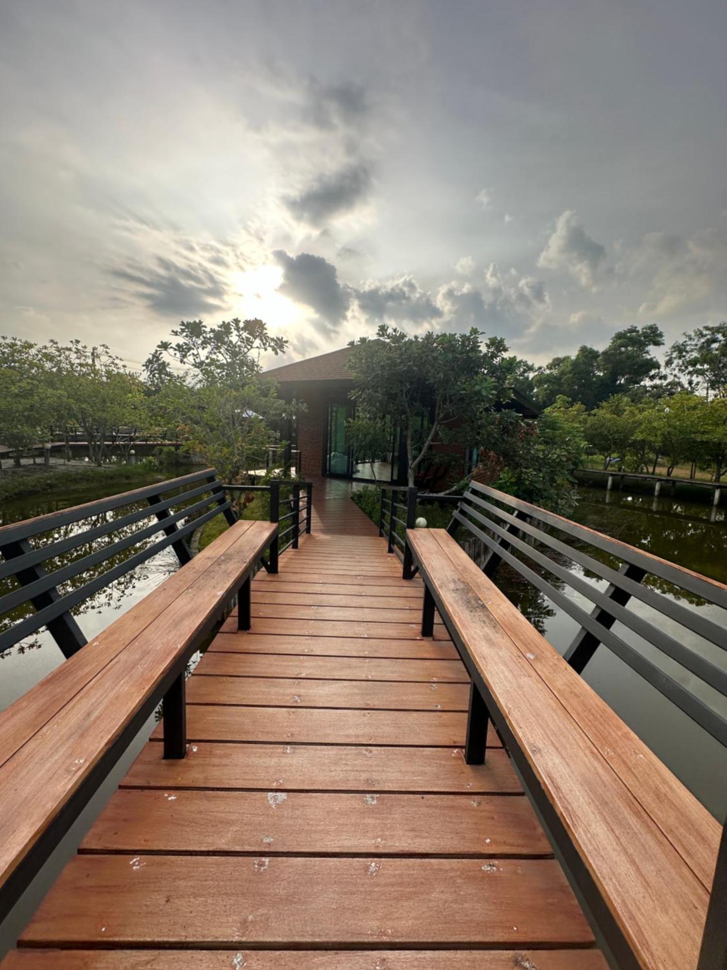 The Beatles Lagoon Chalong Ngoại thất bức ảnh